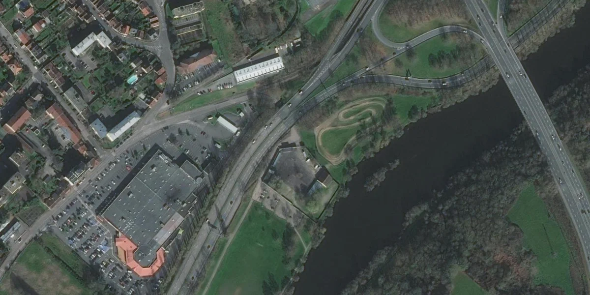 Centre Loisirs Jeunes (CLJ) — terrain de motocross