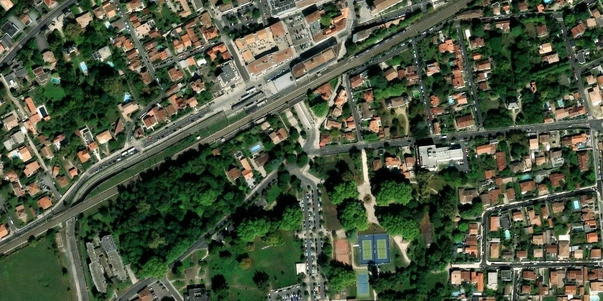 Terrain de Mios
