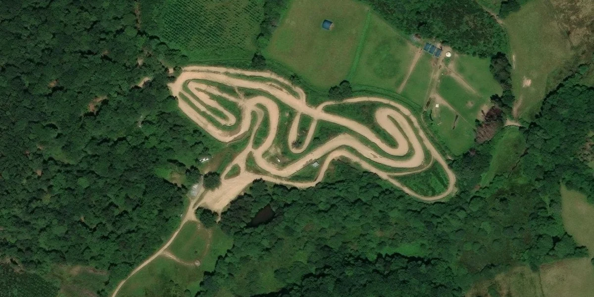 Piste de Moto-Cross de Brassy