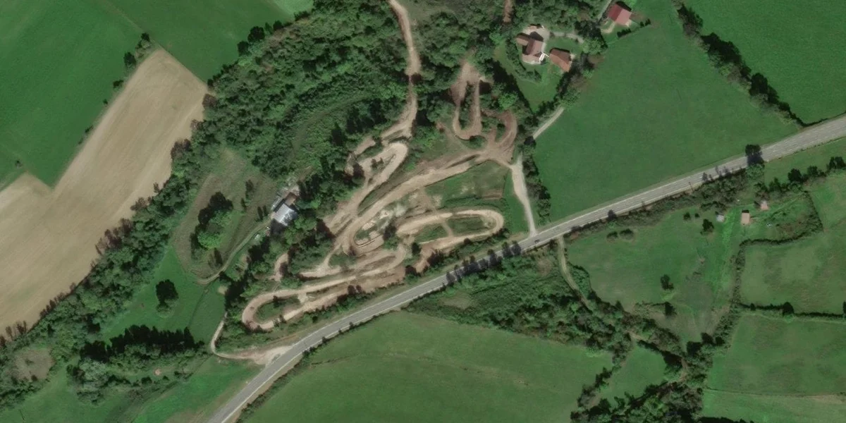 Terrain de Motocross de Plaisia