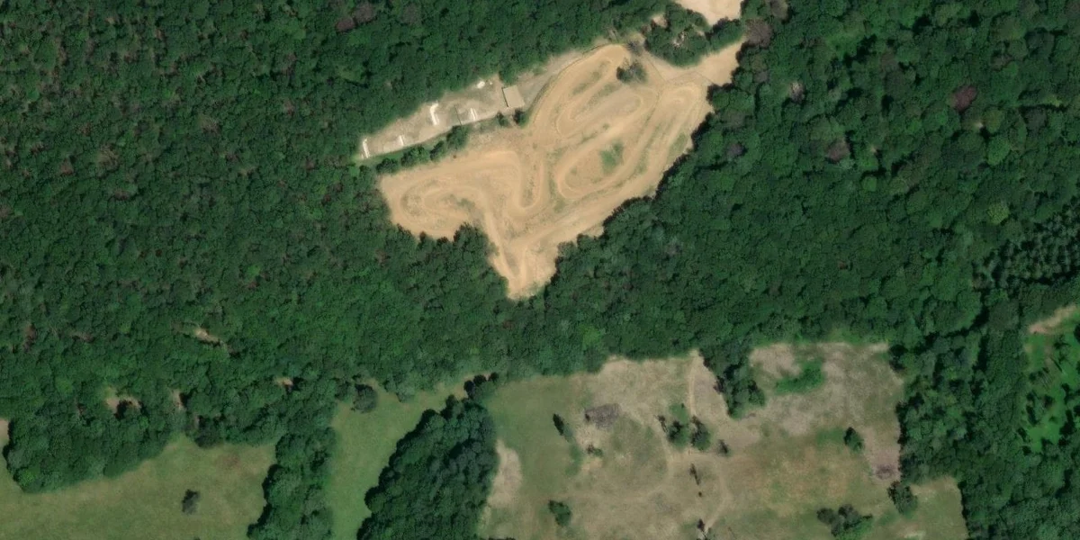 Circuit de Motocross de Pouligney Lusans