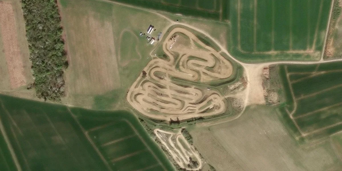 Terrain de Moto Cross La Vesgres