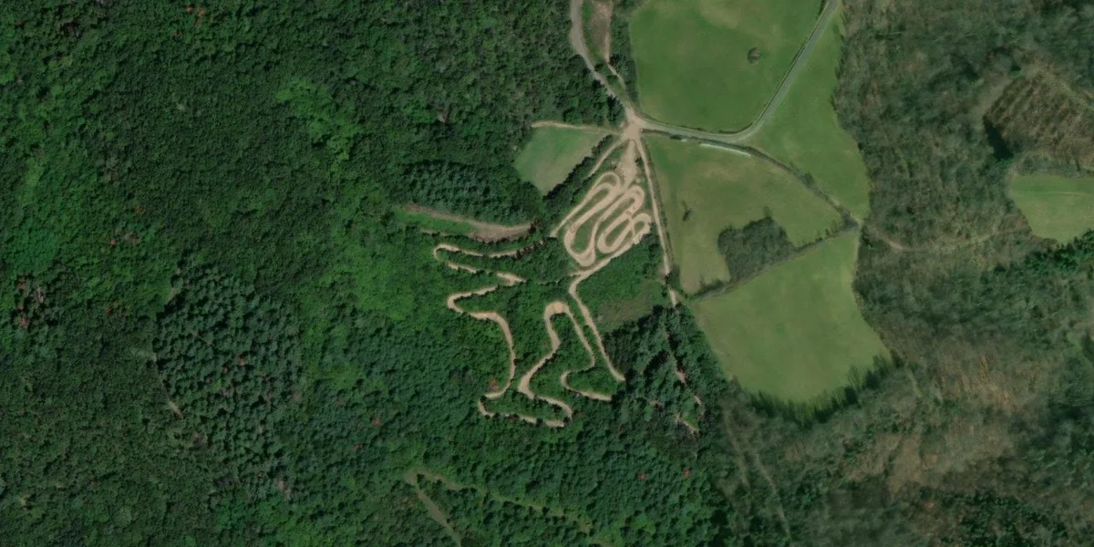 Croix de Brou (piste privée)