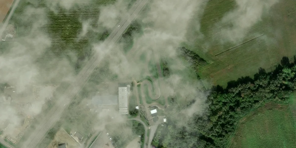 Kart Center Pluméliau