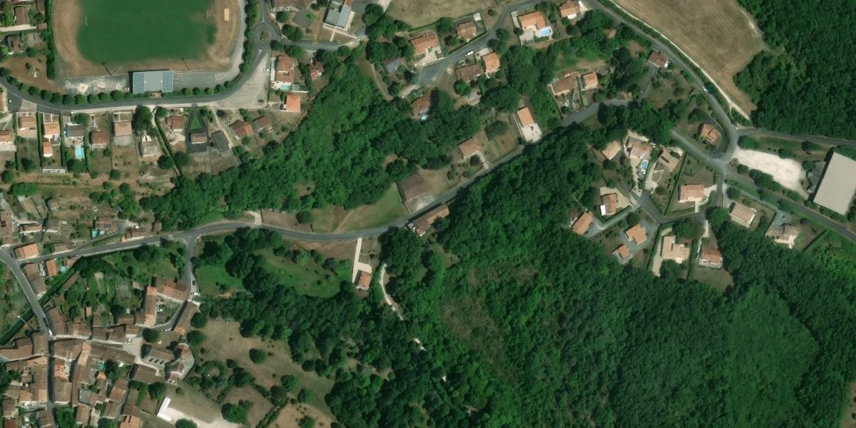 Terrain de Fouquebrune