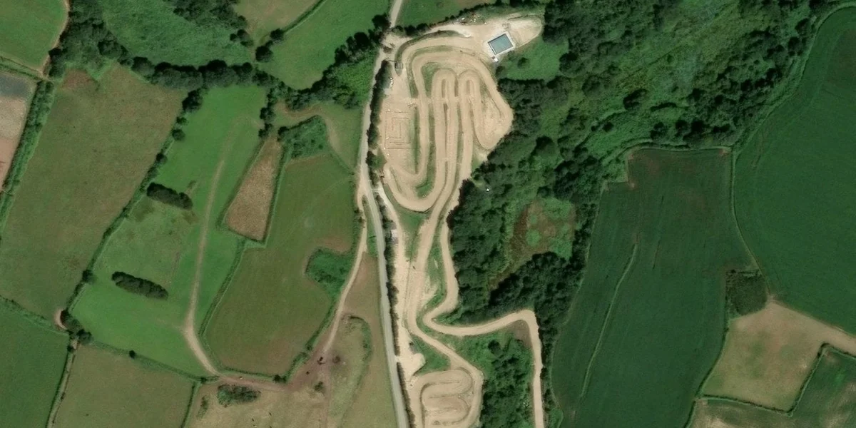 Circuit Moto Cross de Dinéault