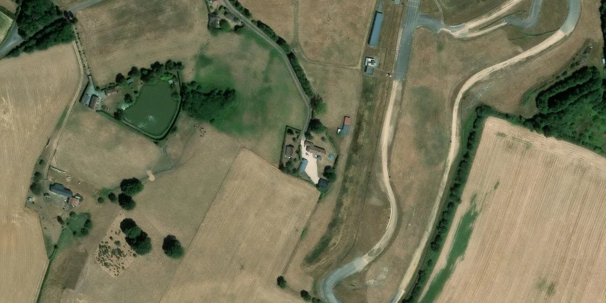 Circuit de Lavaré