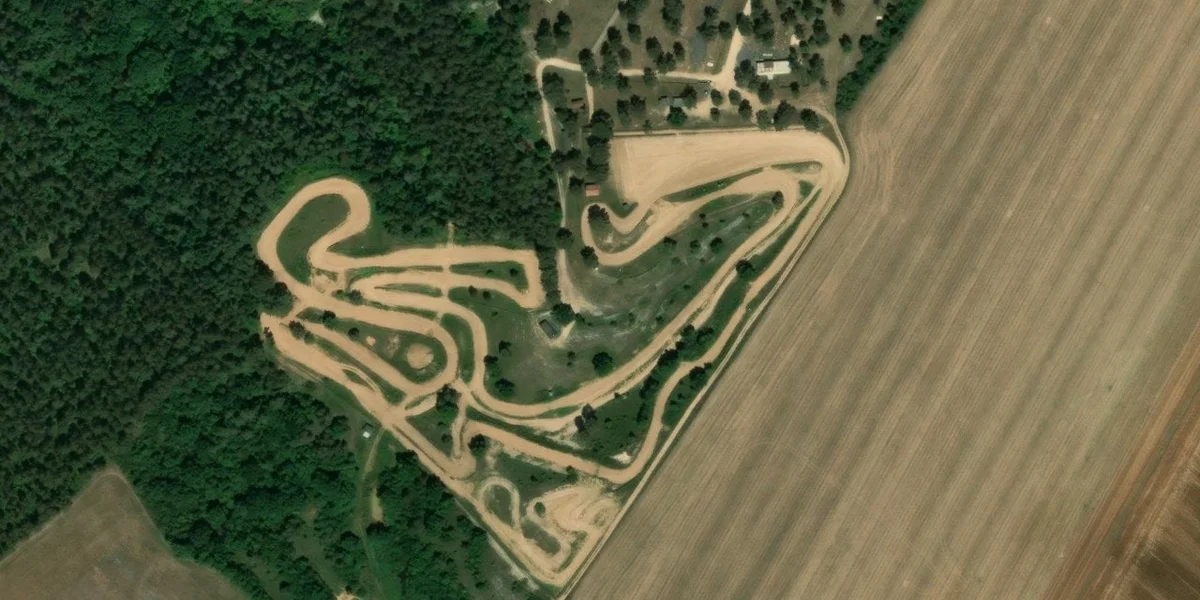 Circuit de Moto Cross de Montholeu – AMC Issois