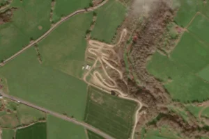 Vue aérienne (© Esri, Maxar, Earthstar Geographics)