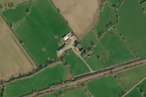 Vue aérienne (© Esri, Maxar, Earthstar Geographics)