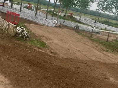 Photo du terrain Circuit Moto Cross de Clery Saint Andre