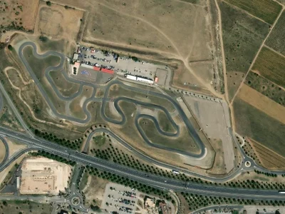 Photo du terrain Karting Roussillon (Grand Circuit du Roussillon)